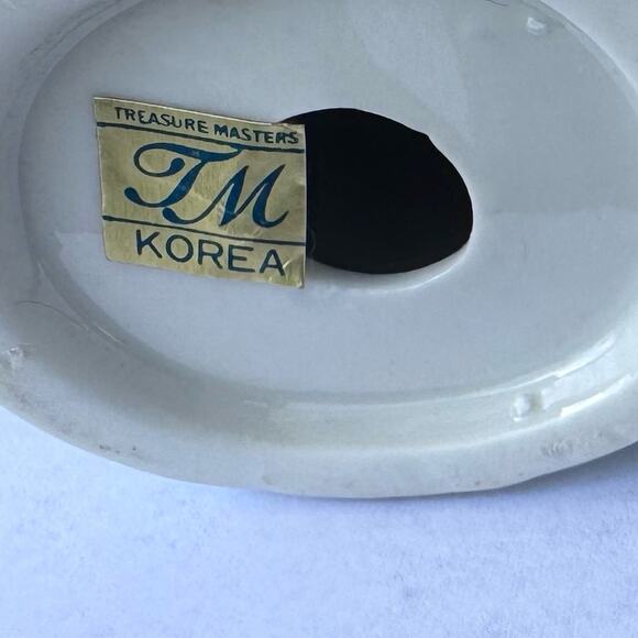 TREASURE MASTERS Korea Set of 2 Boy and Girl Goose Eggs Staff Vintage Figurines - Picture 7 of 7